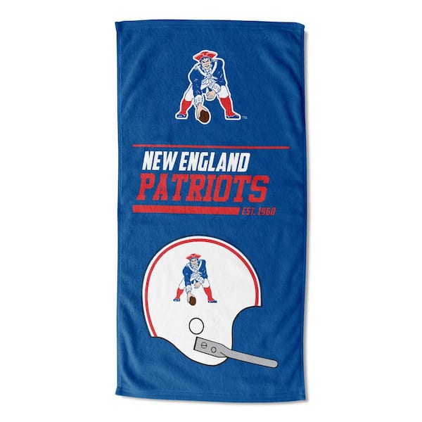 THE NORTHWEST GROUP NFL Patriots 40 Yard Dash Legacy Cotton/Polyester Blend Printed Multicolor Beach Towel