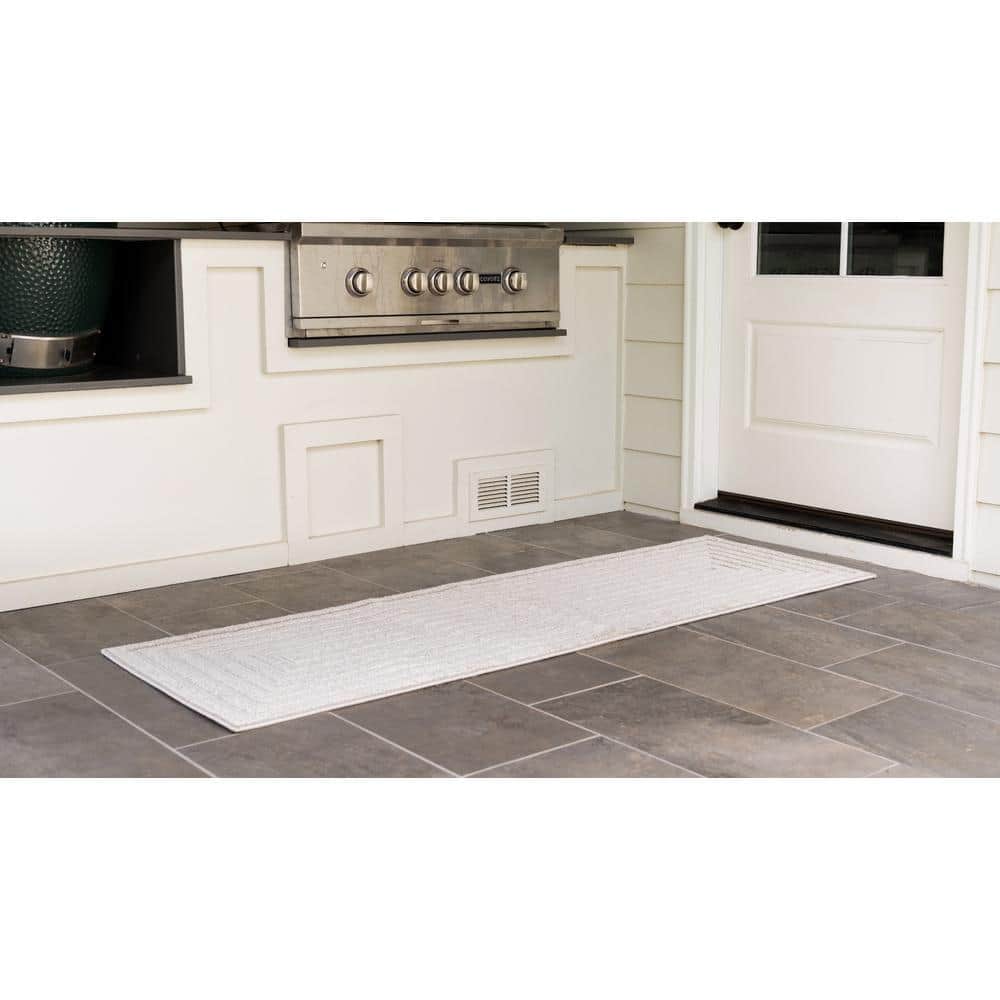 Beige and Ivory Synthetic Outdoor Runner Rug