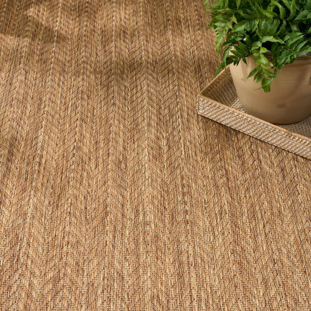 Natural Geometric Flat Woven Synthetic 5' x 7' Area Rug