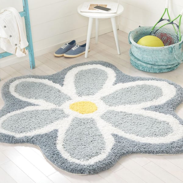 Novelty 5 ft. x 5 ft. Ivory/Gray Floral Specialty Area Rug