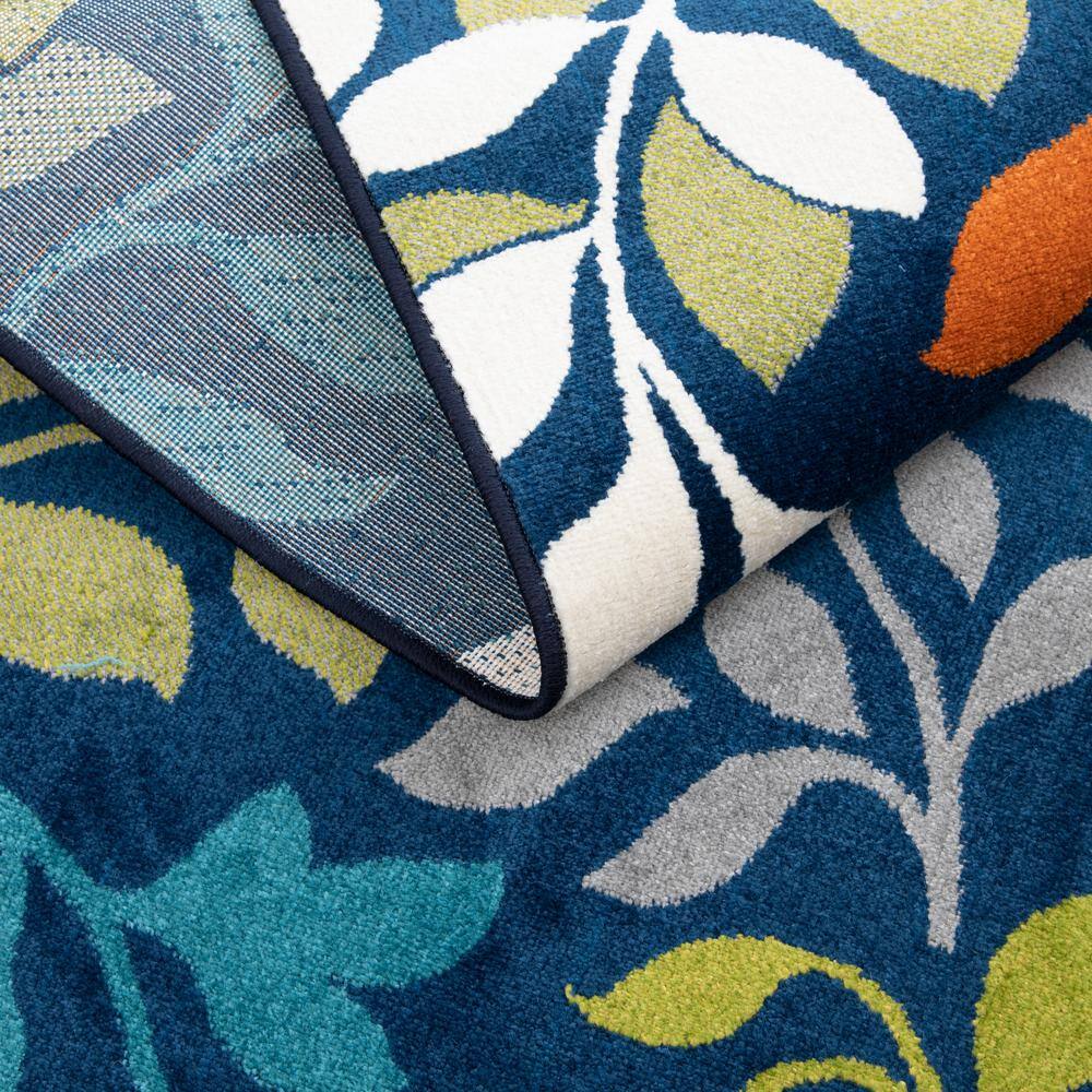 Blue and Green Floral Polypropylene Indoor/Outdoor Area Rug