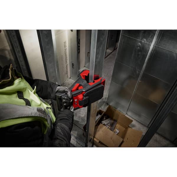 Milwaukee M18 18-Volt 2000 Lumens Lithium-Ion Cordless Rover LED