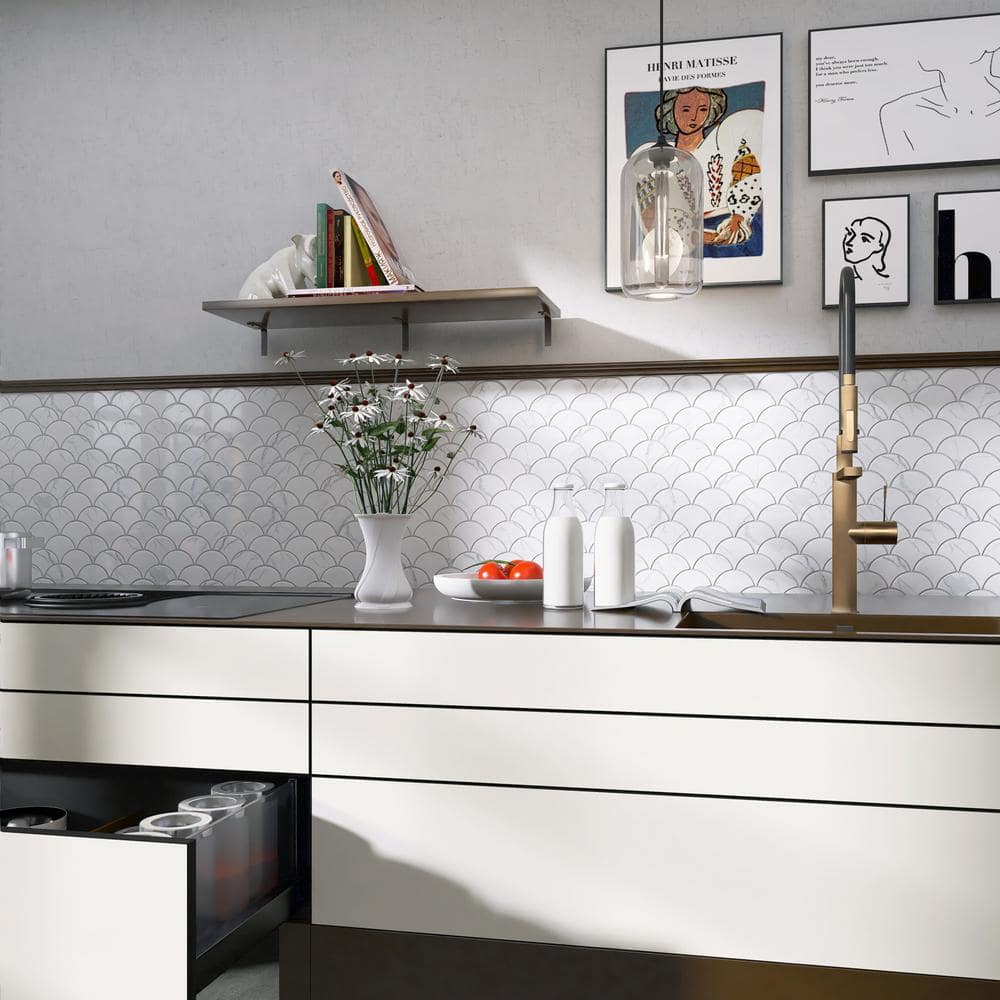 White and Gray Porcelain Fish Scale Mosaic Tile
