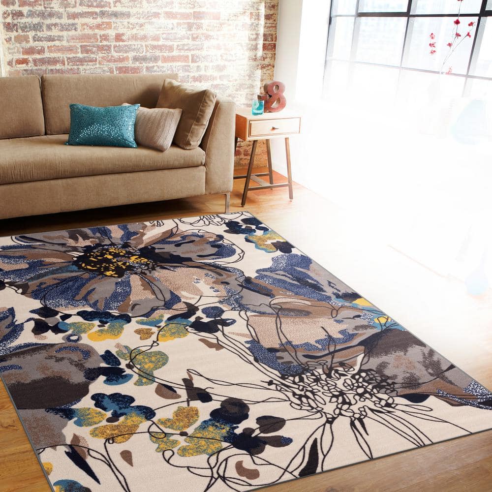 Blossom Bliss Cream Synthetic 5'x7' Easy-Care Floral Area Rug