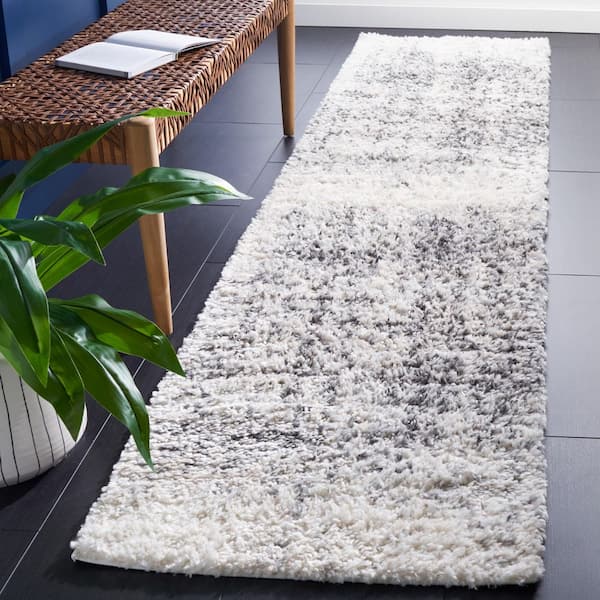 Berber Shag 2 ft. x 9 ft. Charcoal/Gray Geometric Monochrome Runner Rug