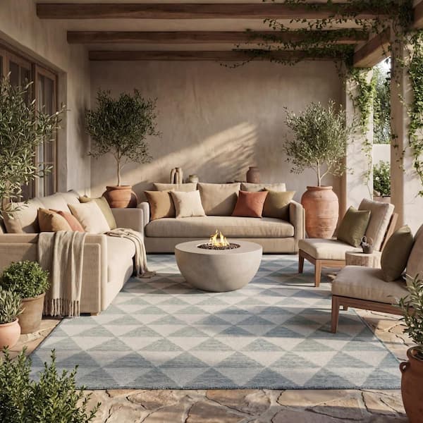 Zavelle Geometric Blue 8 ft. x 10 ft. Outdoor Area Rug