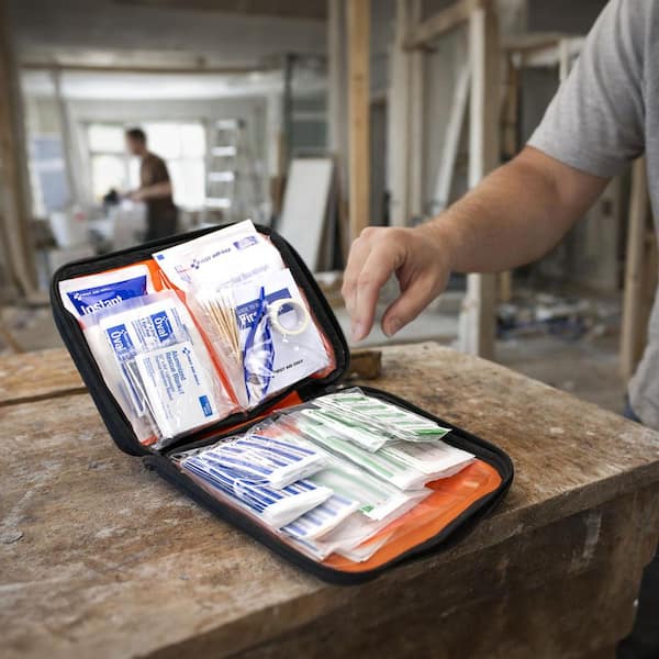 HDX Zipper Pouch 200 Piece First Aid Kit 52420 - The Home Depot