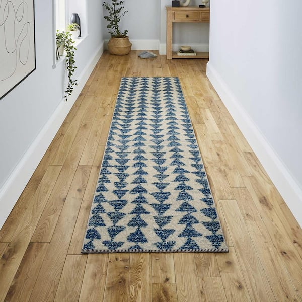 JONATHAN Y Aisha Moroccan Triangle Geometric Cream/Navy 2 ft. x 8 ft. Runner Rug