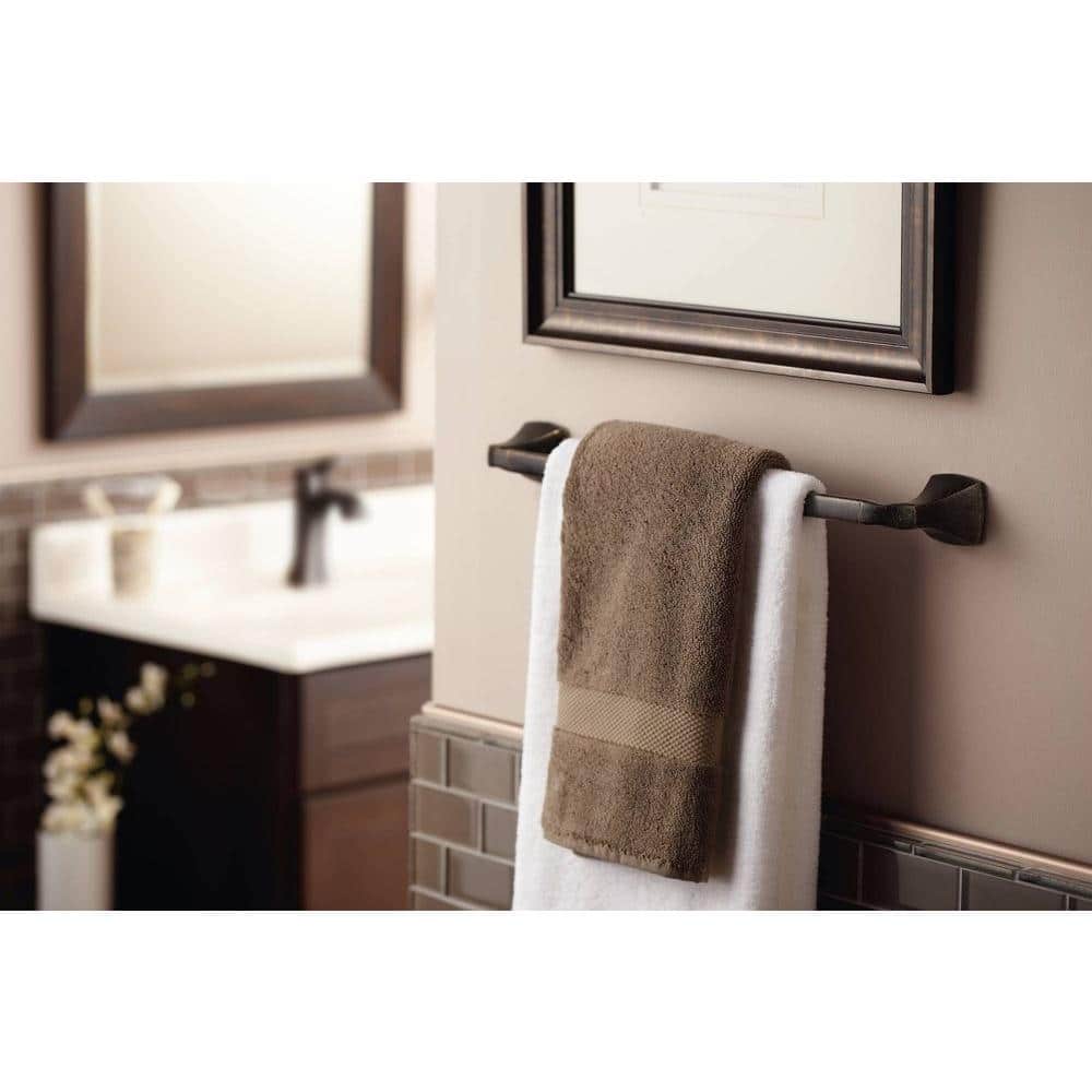 Transitional Dual-Handle Centerset Bathroom Faucet in Polished Nickel