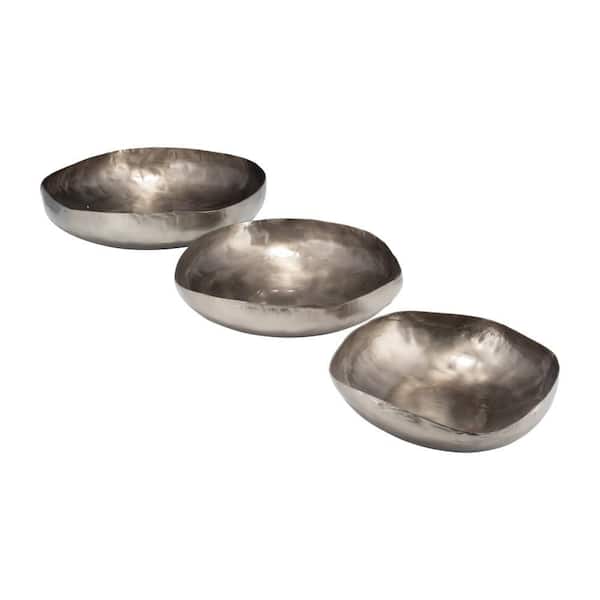 11/14/17 in. Bronze Metal Round Organic Shaped Decorative Bowls (Set of 3)
