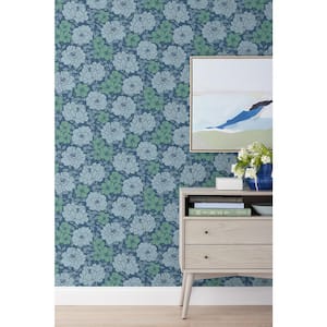 Large Blooms Blue Non-Pasted Wallpaper Roll