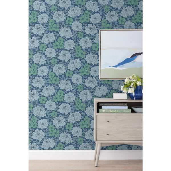 Large Blooms Blue Non-Pasted Wallpaper Roll