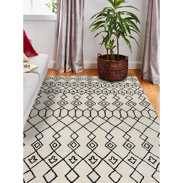 Chelsea Ivory/Black 9 ft. x 12 ft. (8'6" x 11'6") Moroccan Contemporary Area Rug