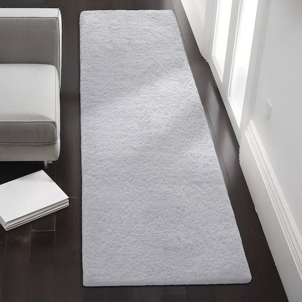 MADISON PARK Signature Marshmallow Grey 24 in. x 72 in. Bath Mat