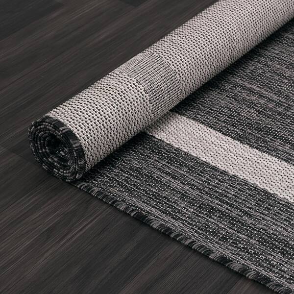 Outdoor Carpet Sample: Sommer Rug Heather Grey