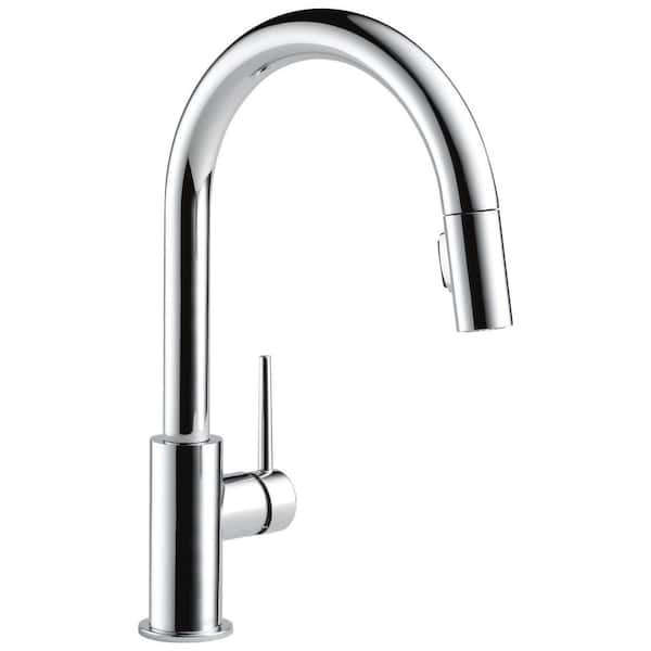 Trinsic 15.69 in. H Pull Down Sprayer Kitchen Faucet with 140° Spout Swivel in Chrome