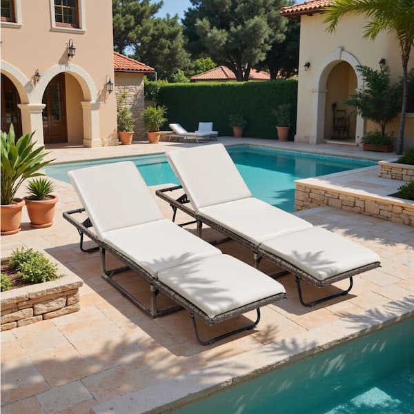 Foldable No-Assembly 2-Pieces Wicker Outdoor Chaise Lounge with Beige Cushions