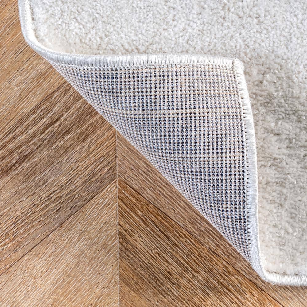Serpent Charmer Black and White Synthetic Area Rug, 3' x 5'