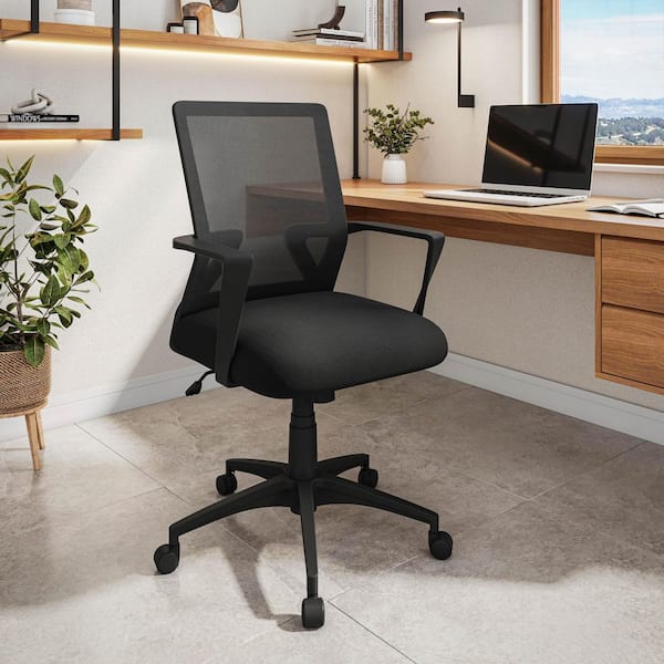 Mesh Adjustable Height Ergonomic Office Chair in Black with Tilt and Armrests
