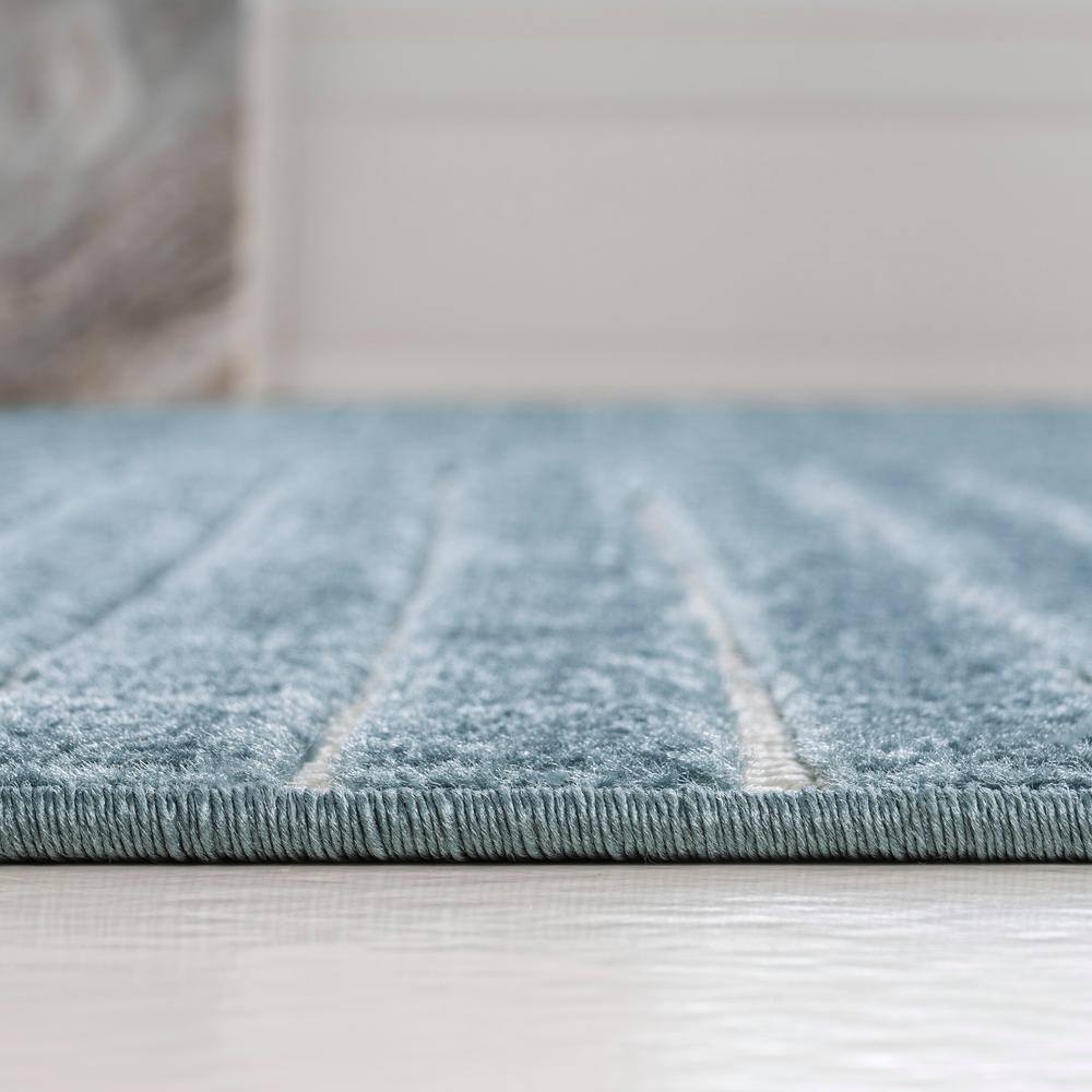 Hallie Dark Blue and Cream Geometric 8' x 10' Indoor/Outdoor Rug