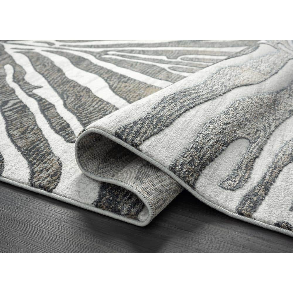 Gray Floral 6' x 9' Stain-Resistant Synthetic Area Rug