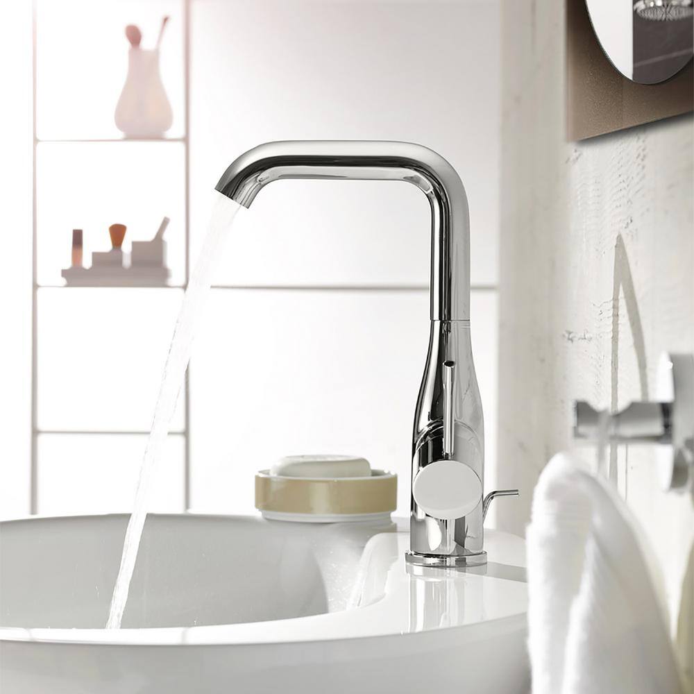 Modern Essence Chrome Single-Hole Bathroom Faucet with Swivel Spout