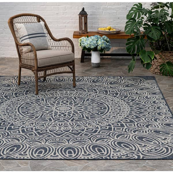 Medallion Navy/Ivory 8 ft. x 10 ft. Indoor/Outdoor Area Rug