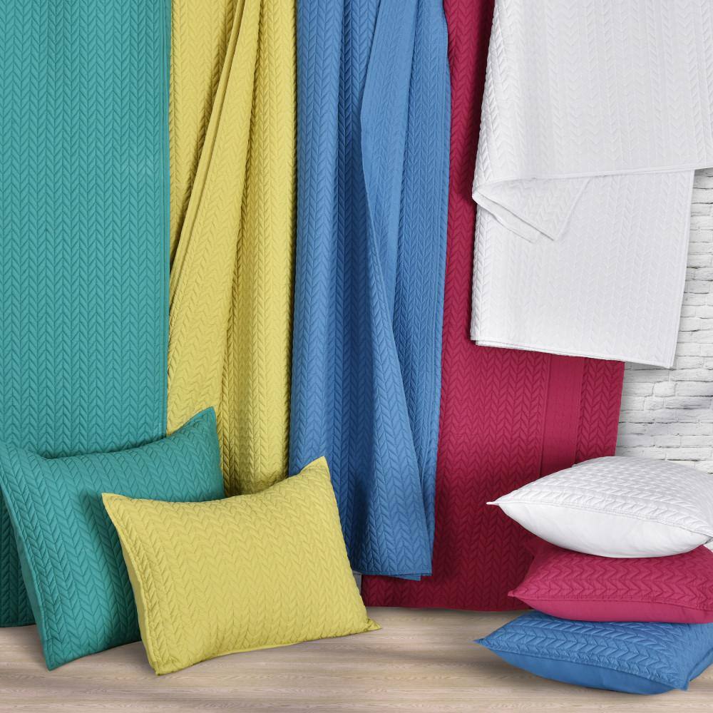 Blue Queen Microfiber Quilt Set with Polyfill