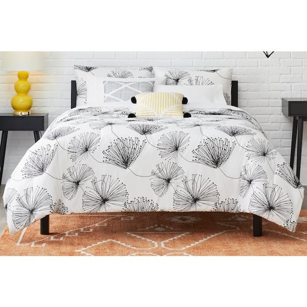 Stylewell Sweeney 5 Piece White Black, Modern Damask Black And White Comforter Bedding Set Queen