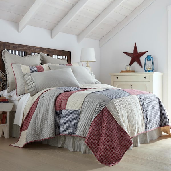 VHC BRANDS Hatteras Patch Red White Blue Americana Queen Cotton Quilt