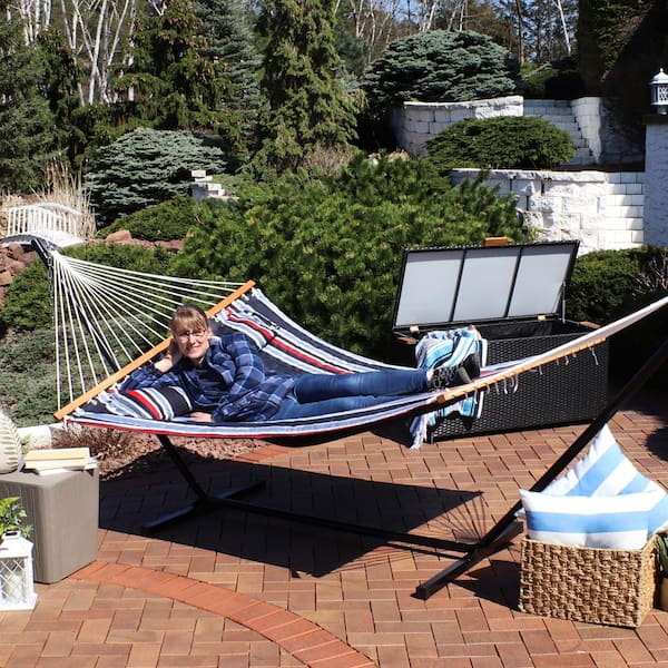 Sunnydaze 11-3/4 ft. Quilted Double Fabric 2-Person Hammock
