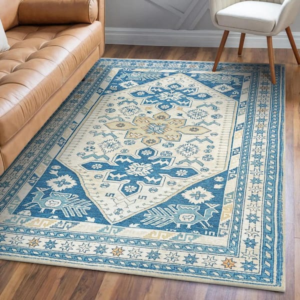 Saraz Blue/Off White Washable Rug 5 ft. x 7 ft. Area Rug