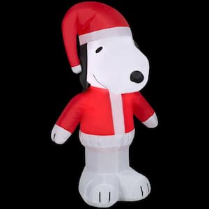 4 ft Snoopy in Santa Suit