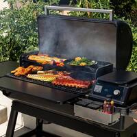 Ironwood XL Wi-Fi Pellet Grill and Smoker in Black