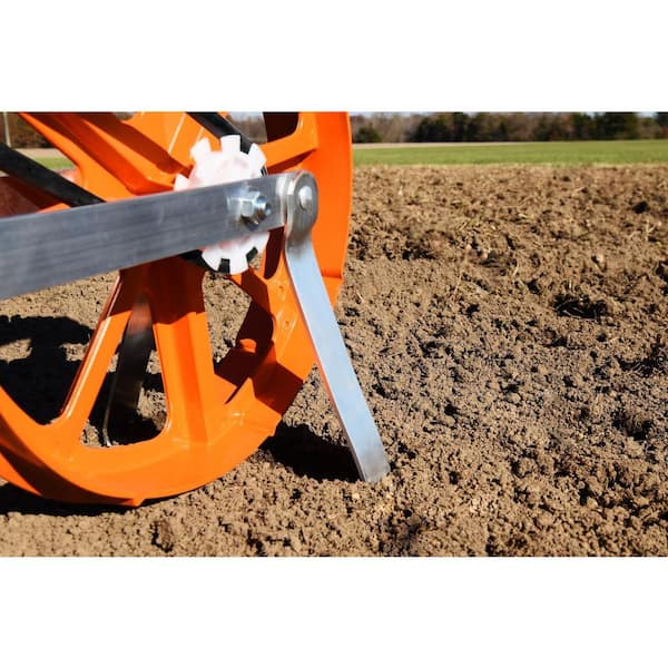 Agri-Fab 3 Lb. Garden Seeder