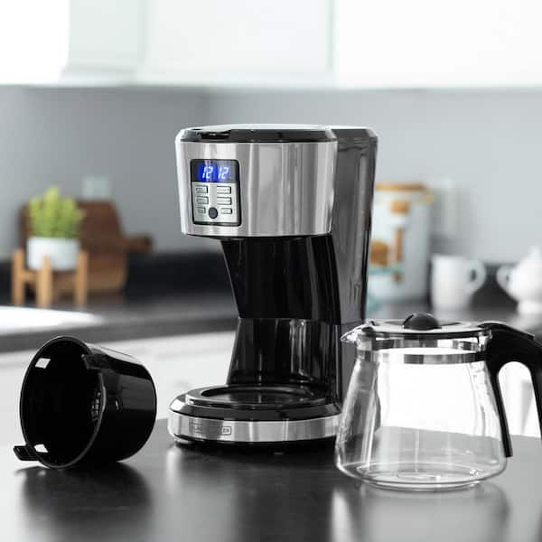 BLACK DECKER 12 Cup Silver Accents Programmable Coffeemaker with