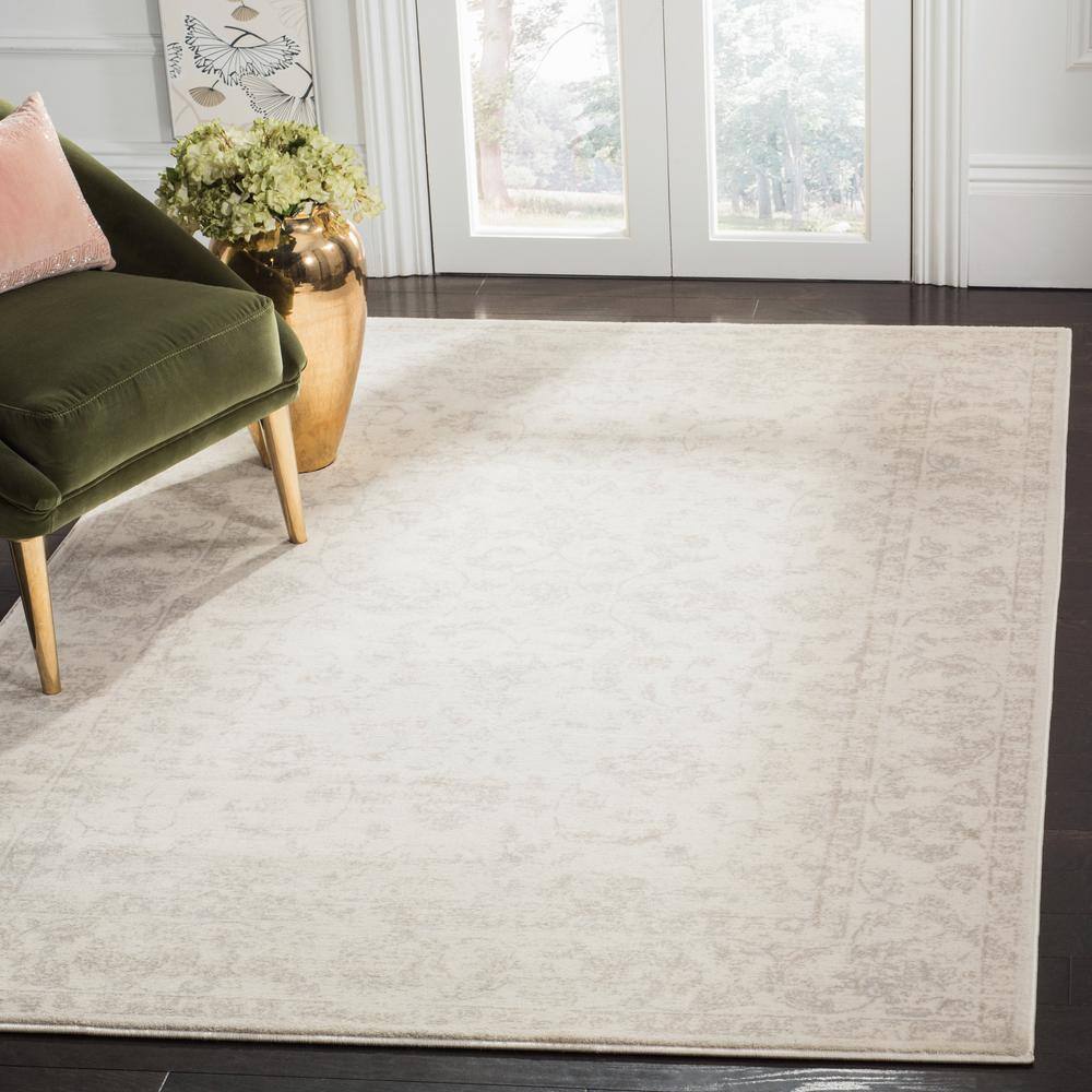 Carnegie Light Grey and Cream Floral Synthetic Area Rug 3' x 5'