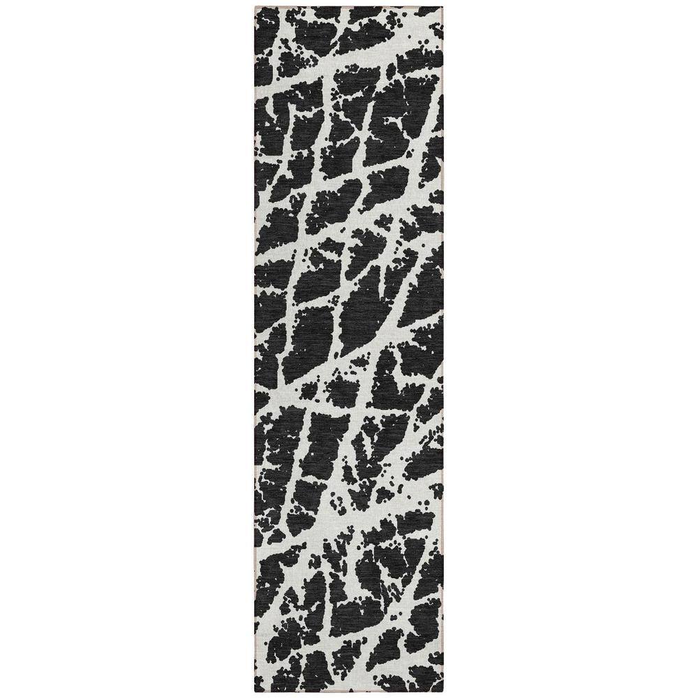 HomeRoots Black and White 2 ft. x 7 ft. Abstract Indoor / Outdoor Area ...