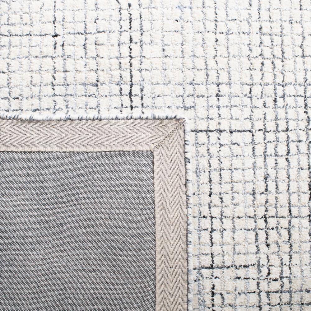 Ivory and Grey Handmade Wool Abstract Area Rug, 4' x 6'