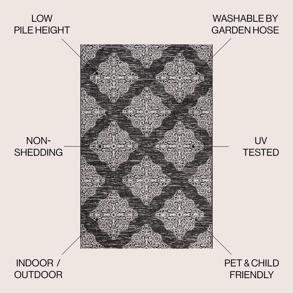 Black and Ivory Medallion Synthetic 8' x 10' Indoor/Outdoor Rug