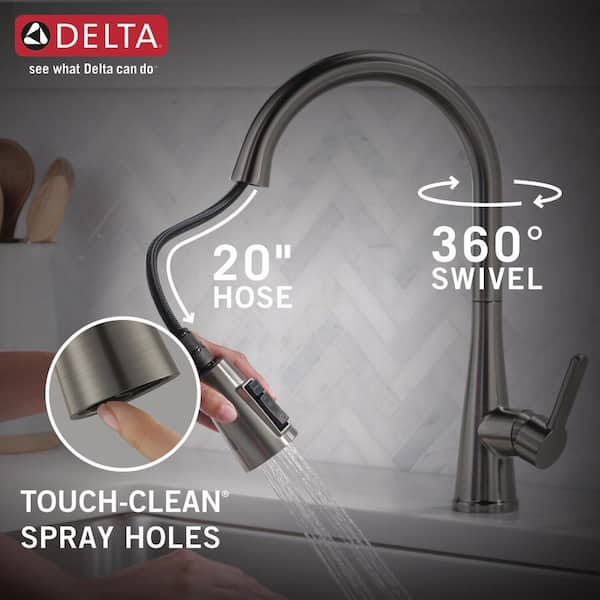 https://images.thdstatic.com/productImages/62f1f594-0ac0-44e2-8c86-e3bab06d808d/svn/black-stainless-delta-pull-down-kitchen-faucets-19826z-kssd-dst-1f_600.jpg