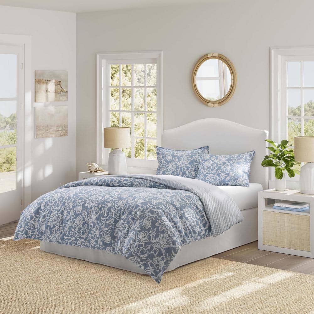 Twin Blue and White Cotton Reversible Duvet Cover Set
