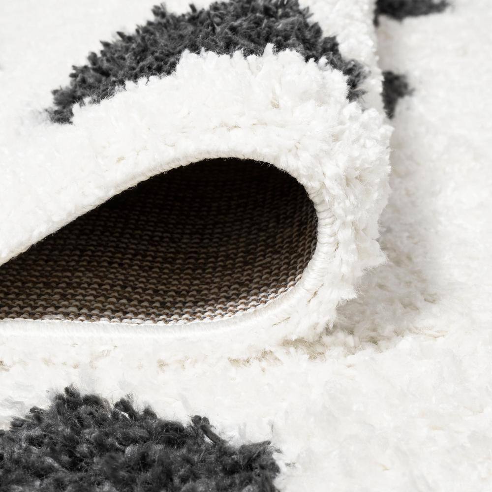 8' x 10' Black and White Polka Dot Shag Rug