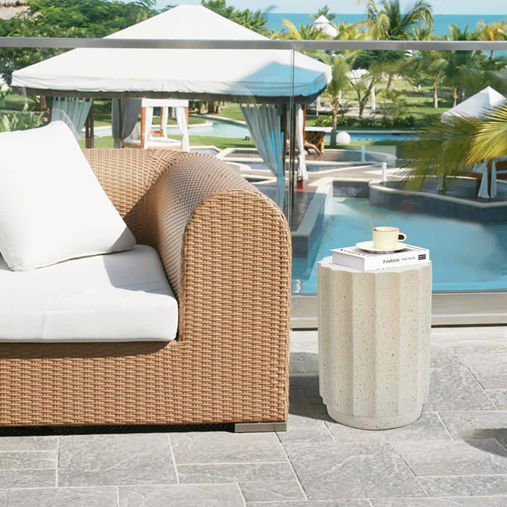 LuxenHome Off White and Gray Cement Fluted Round Side Table