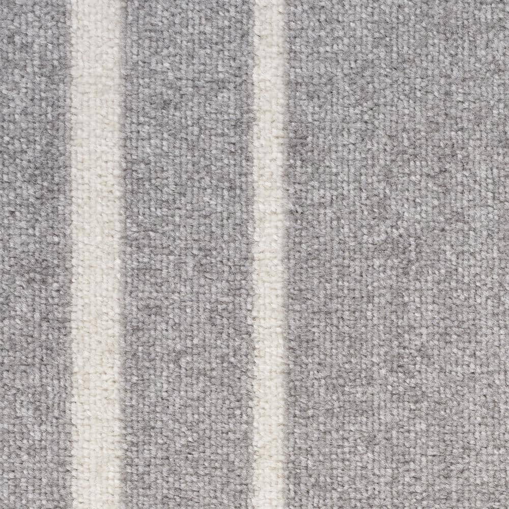 Grey/Ivory 2' x 4' Stain-Resistant Synthetic Area Rug