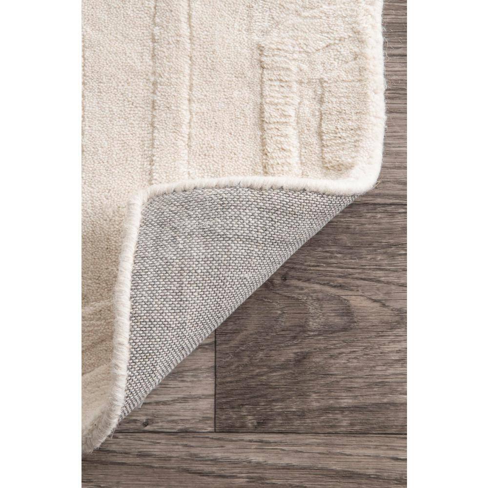 Handmade Ivory Geometric Tufted Wool Area Rug, 4' x 6'