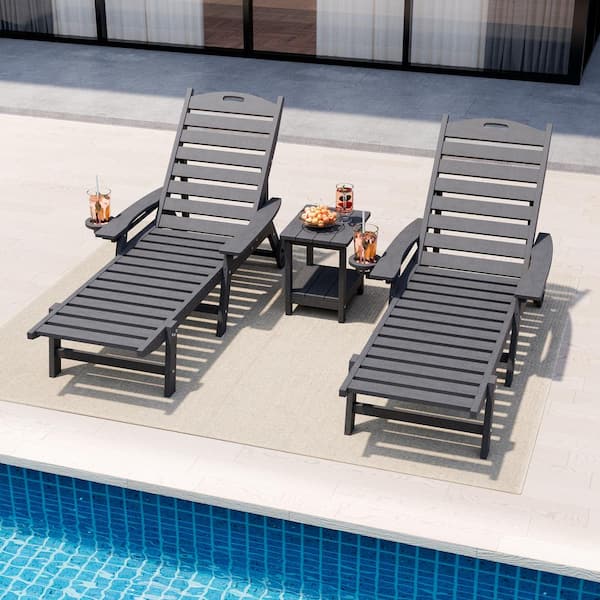 PamaPic 3-Piece Gray HDPE Plastic Outdoor Patio Reclining Chaise Lounge Chairs and Side Table Set