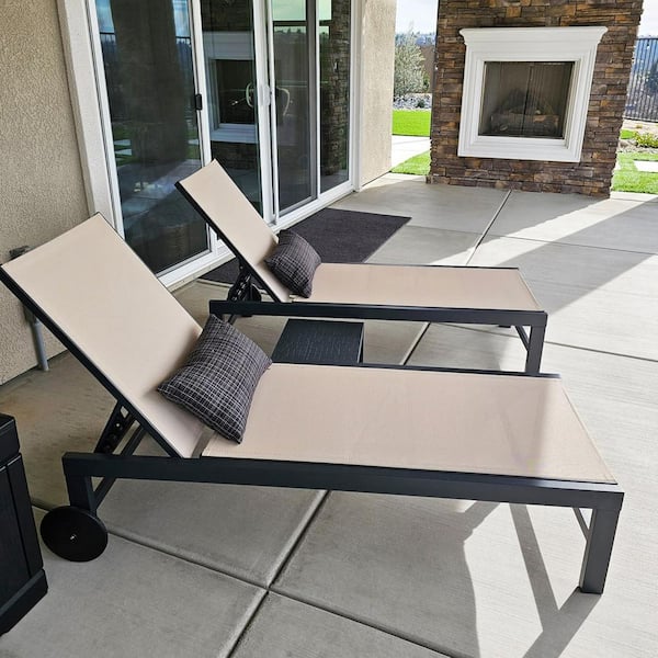 Textilene Fabric and Aluminum Frame Outdoor Chaise Lounge with Wheels for Patio, Beach, Yard, Pool, Side Table Included