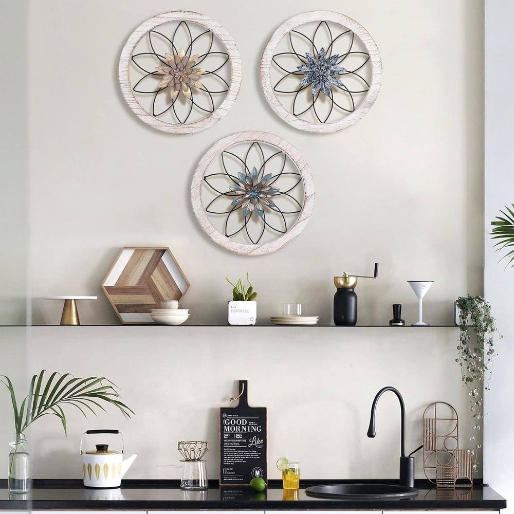 Round Farmhouse Wood and Metal Wall Decor Set