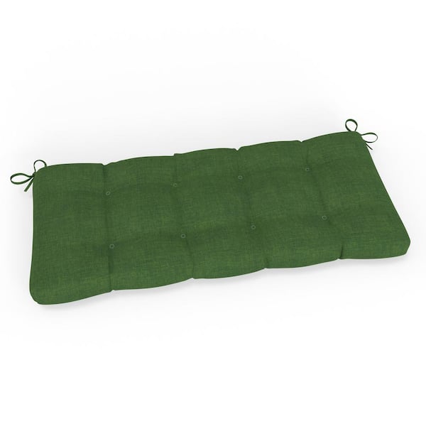 Pillow Perfect Solid Twill 44 in W x 3 in H Rectangular Outdoor Tufted Blown Bench Cushion w/ Ties 1-Count in Green Splash